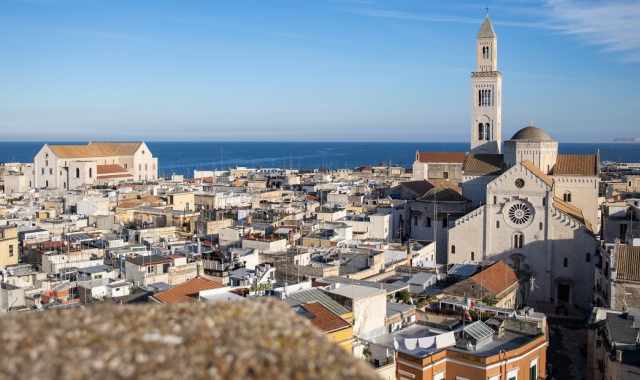 La pi bella vista di Bari dall'alto:  quella che si ammira dalla Torre della Marina del Castello